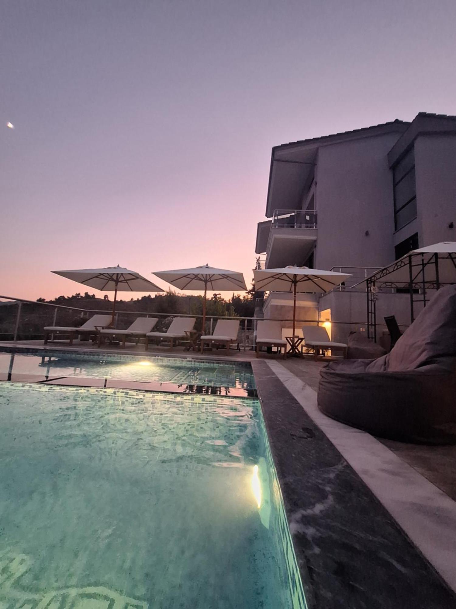 Sarti Thea Hotel Exterior photo